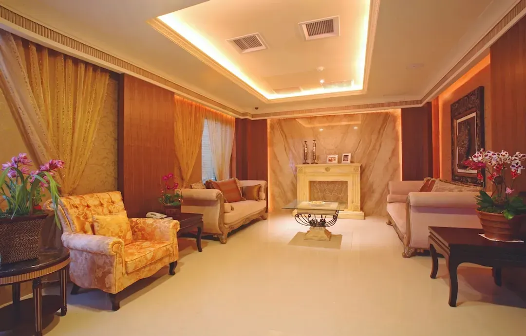 Lobby sitting area