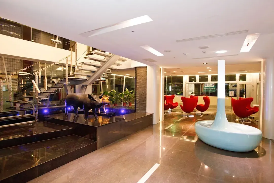Lobby sitting area