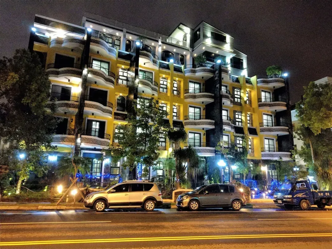Primary image