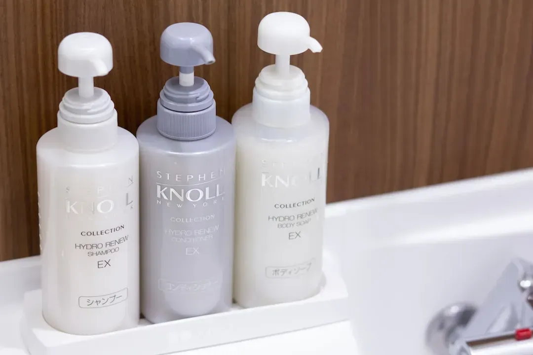 Bathroom amenities