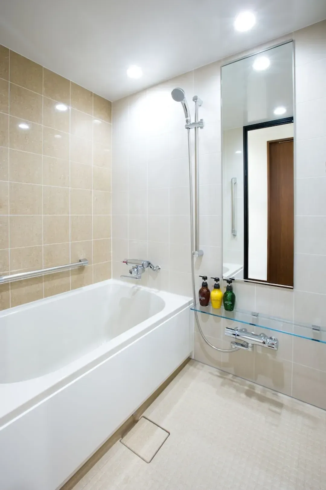Bathroom amenities