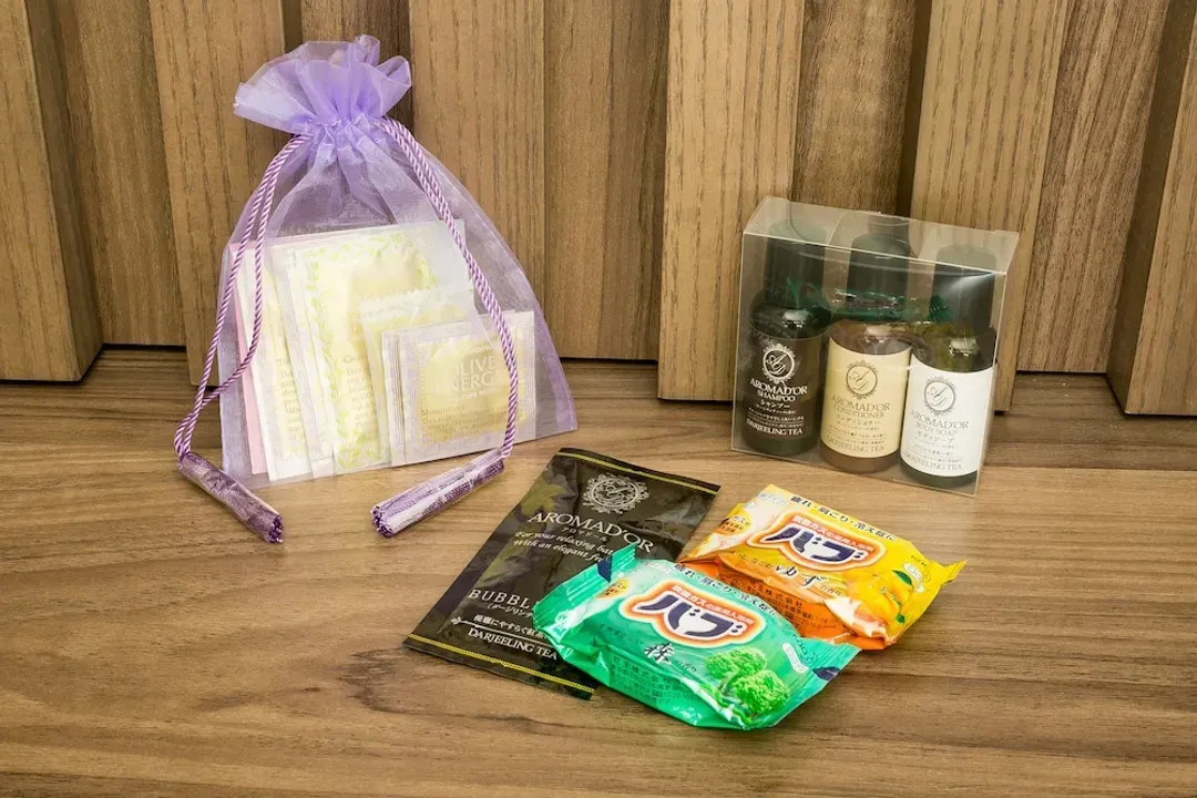 Bathroom amenities