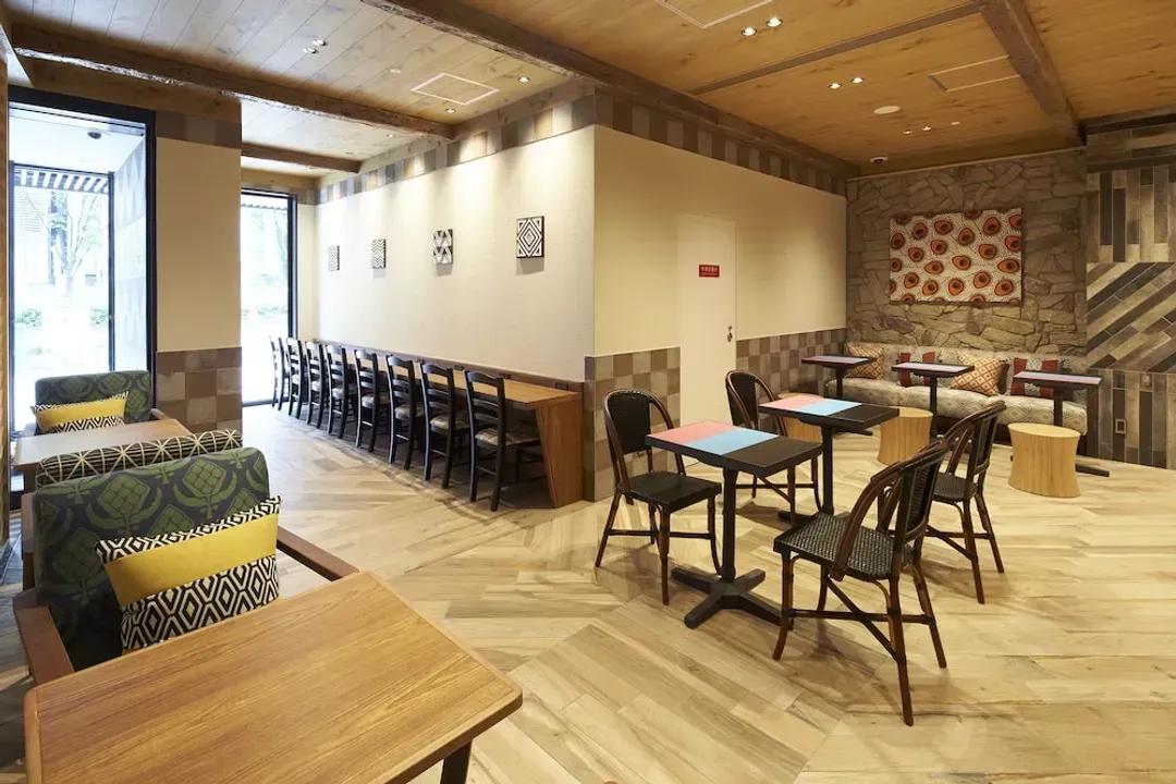 Lobby lounge