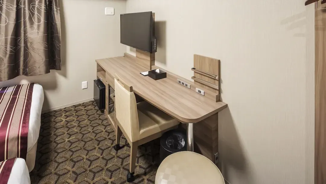 Room amenity