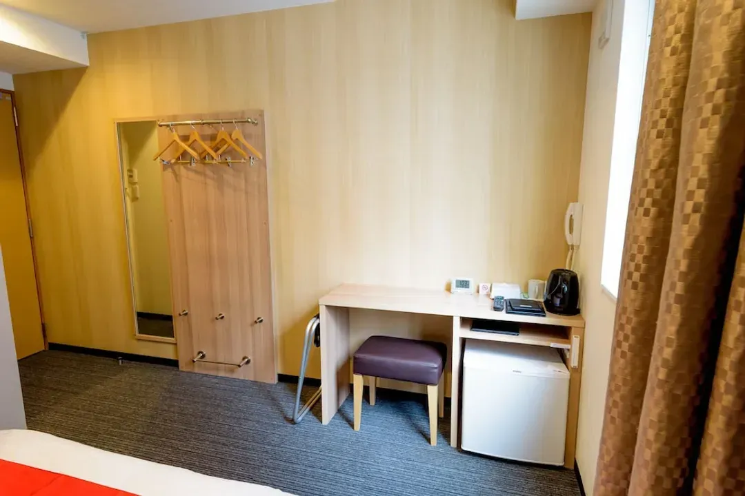 Room amenity