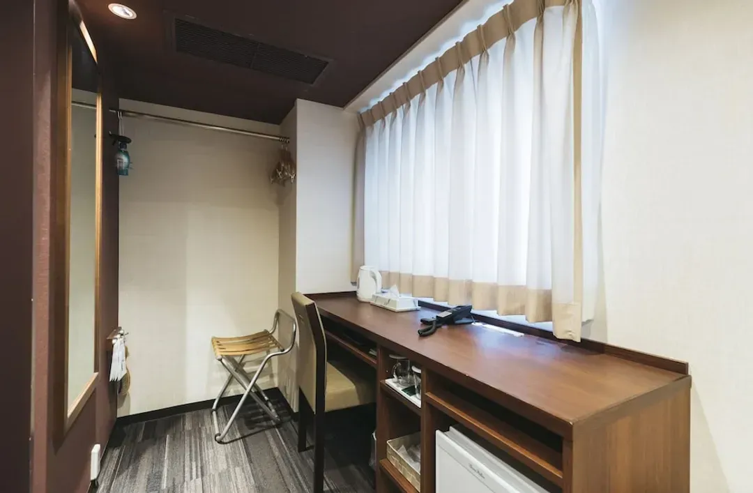 Room amenity