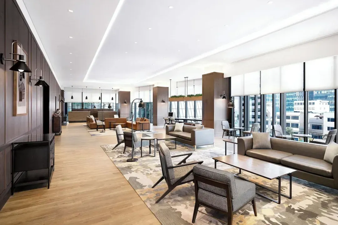 Lobby lounge