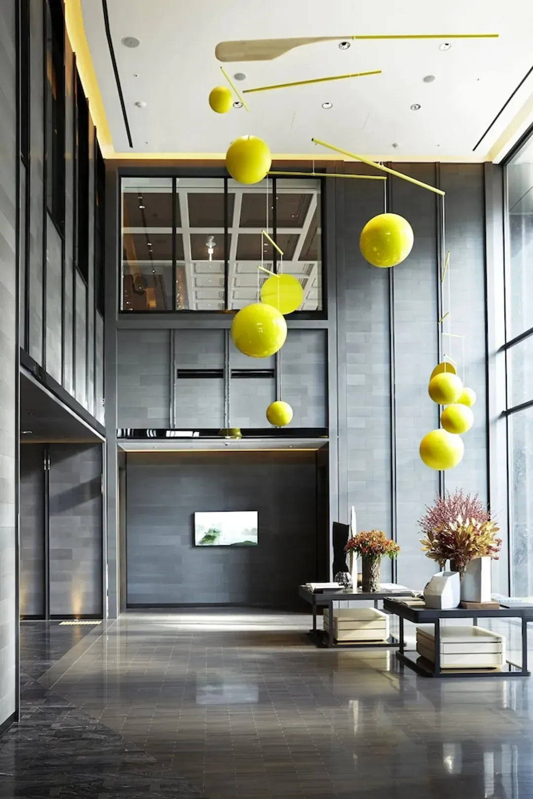 Lobby lounge