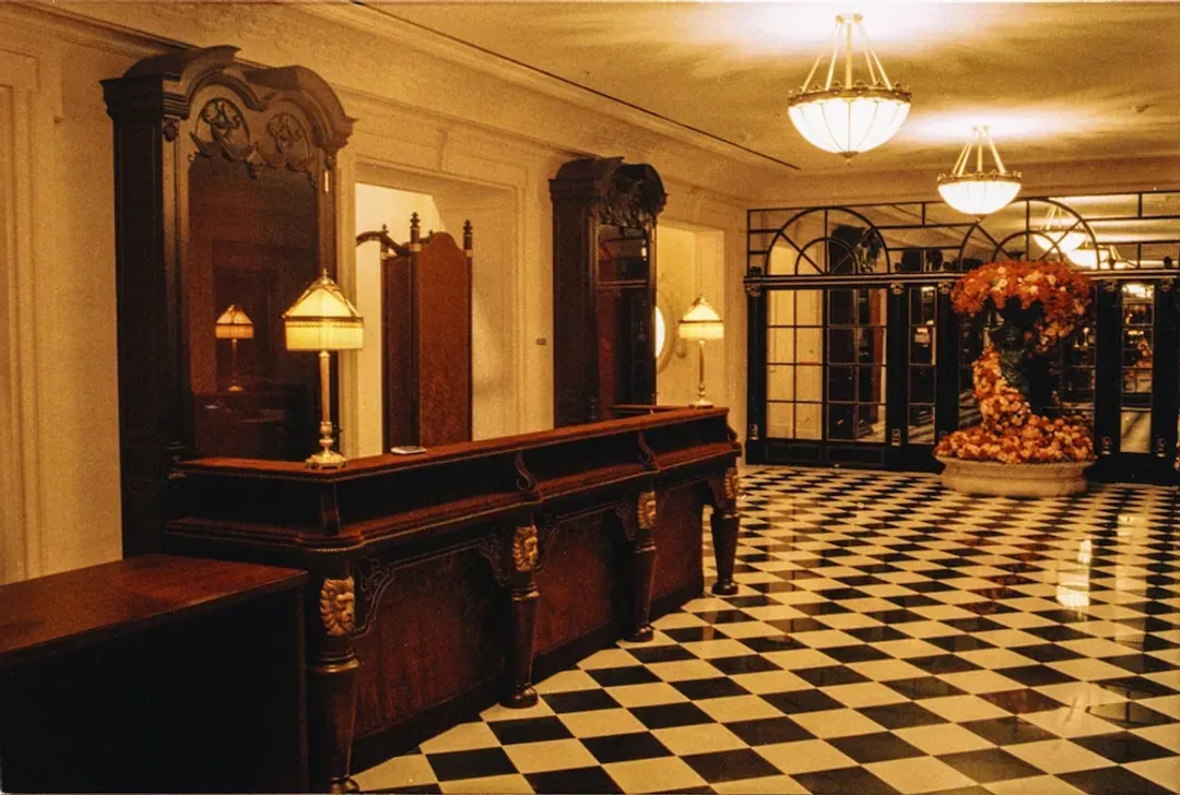 Concierge desk