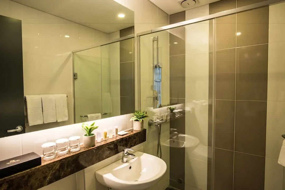 Bathroom shower