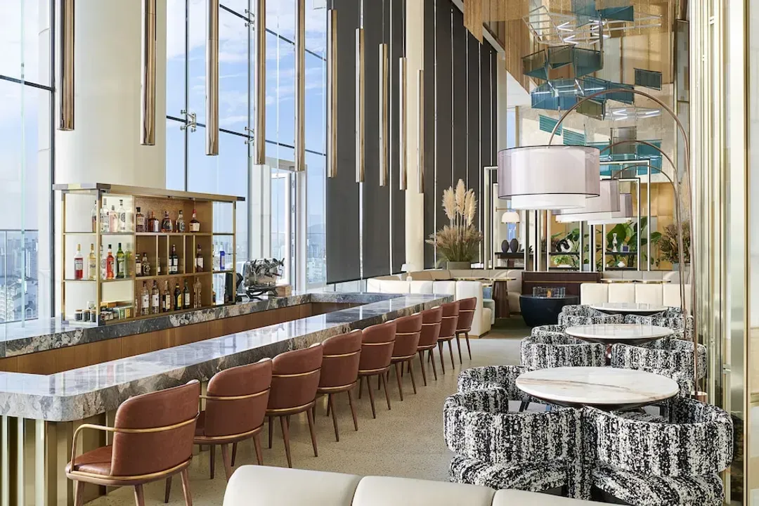 Lobby lounge
