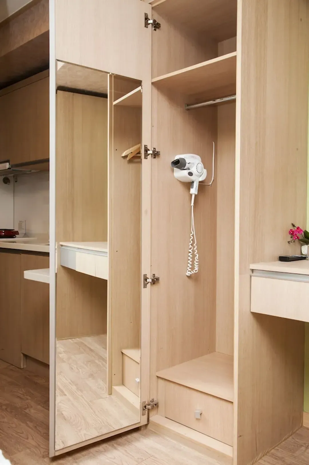 Room amenity