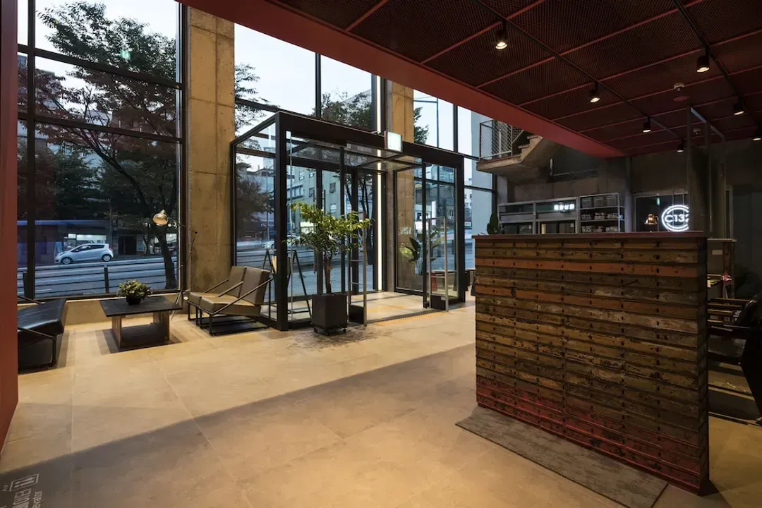 首爾-崇信 H 大道飯店