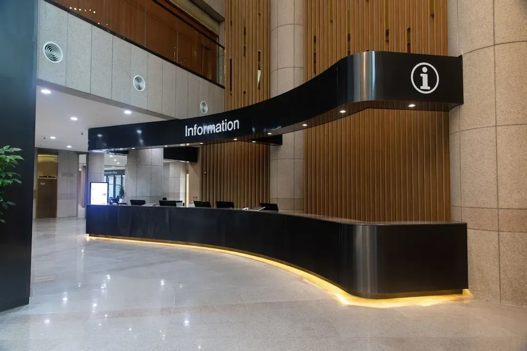 Check-in/check-out kiosk
