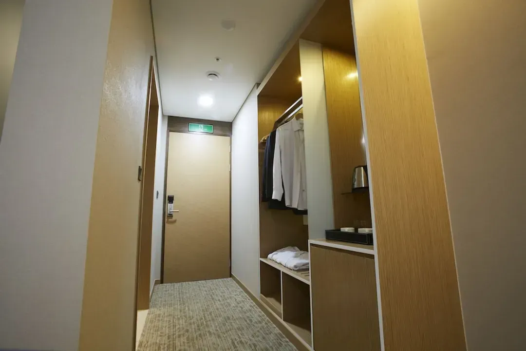 Room amenity