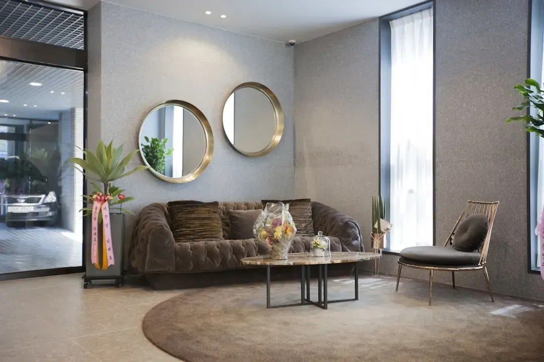Lobby sitting area