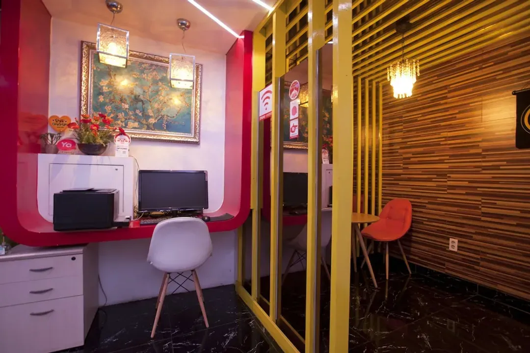 Lobby sitting area
