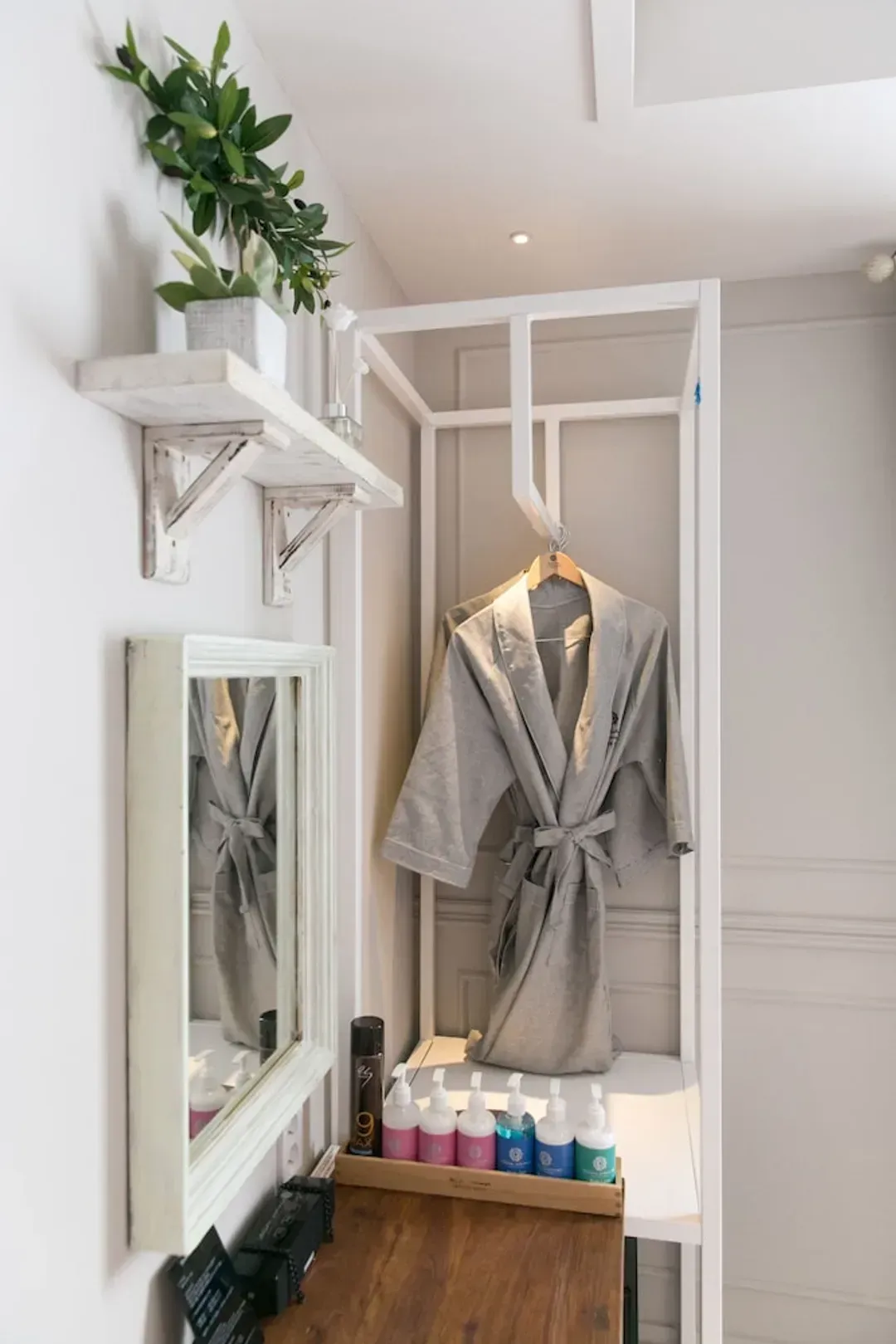 Room amenity