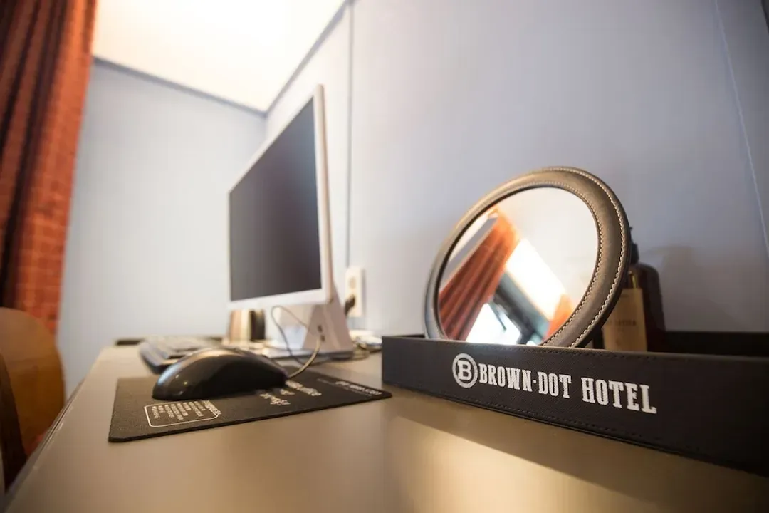 In-room business center