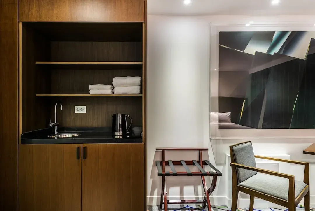 Room amenity
