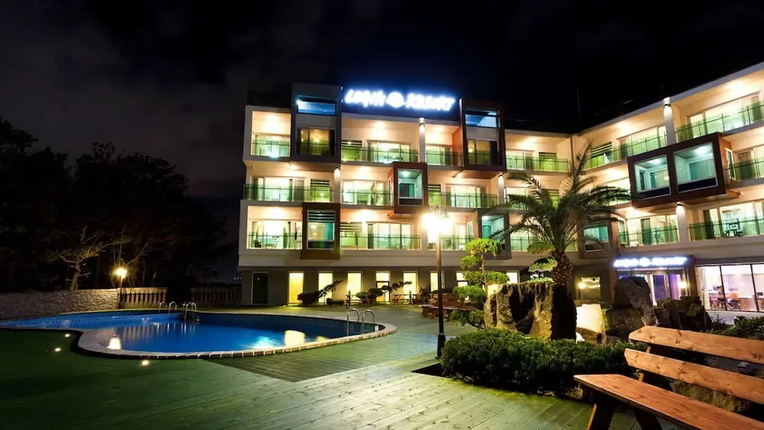 Front of property - evening/night