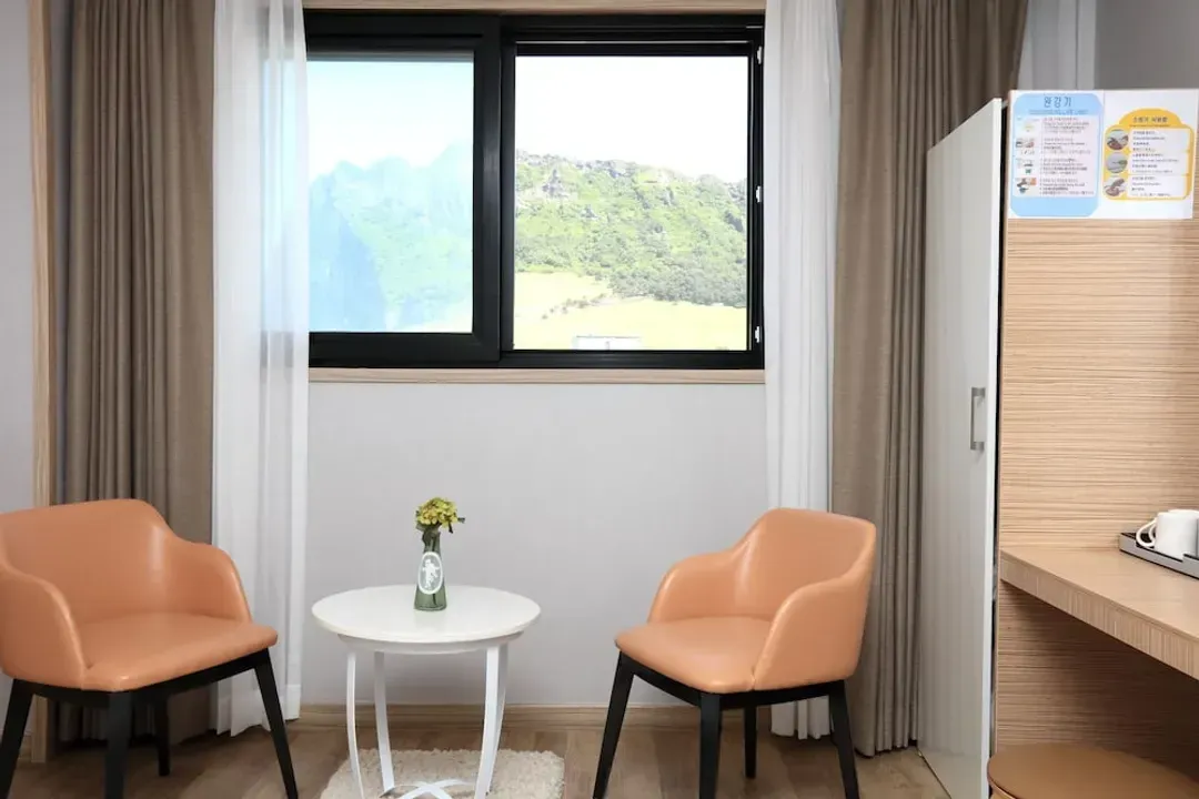 Room amenity