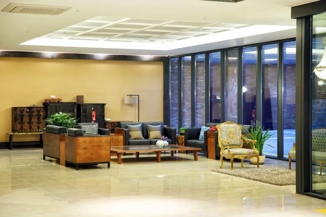 Lobby sitting area