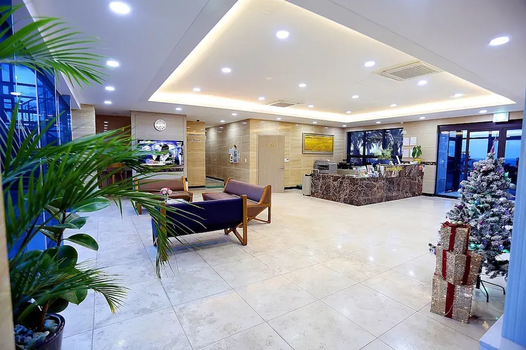 Concierge desk