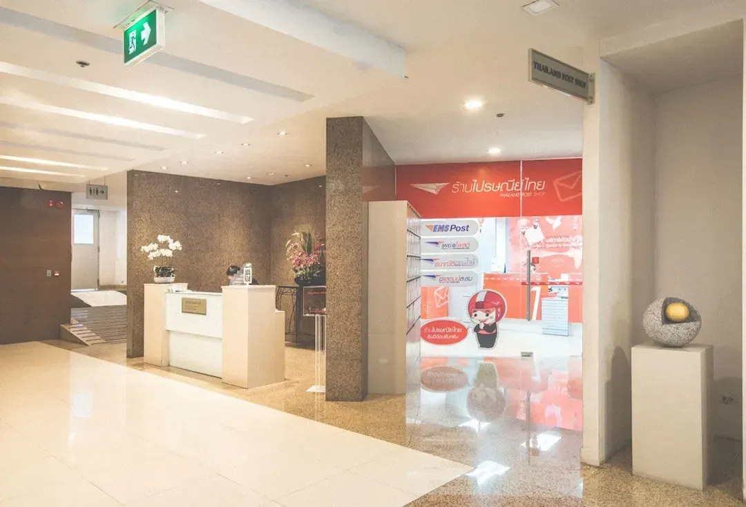 Concierge desk