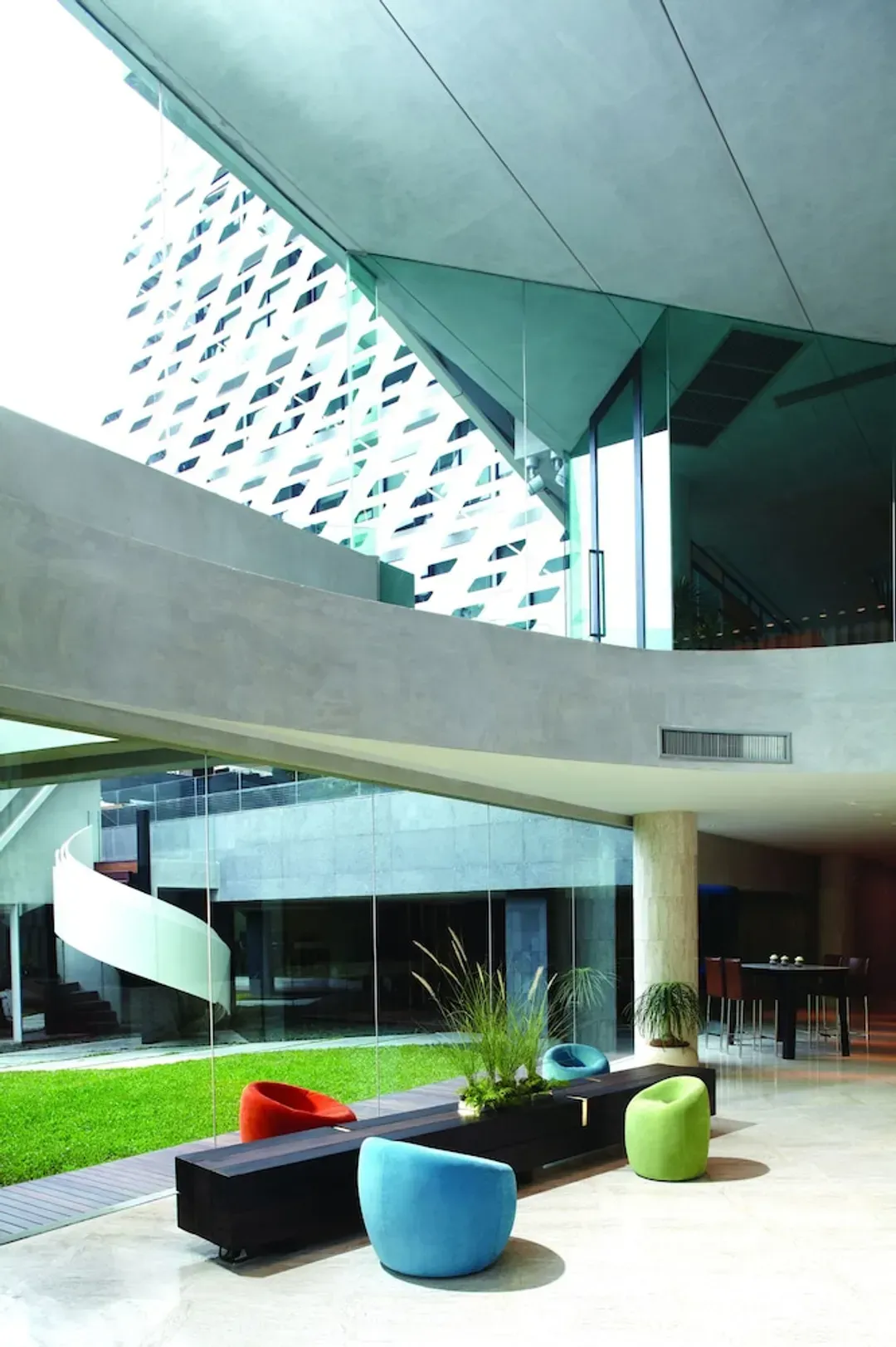Lobby lounge