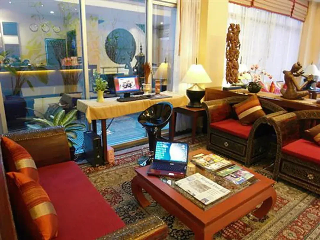 Lobby sitting area