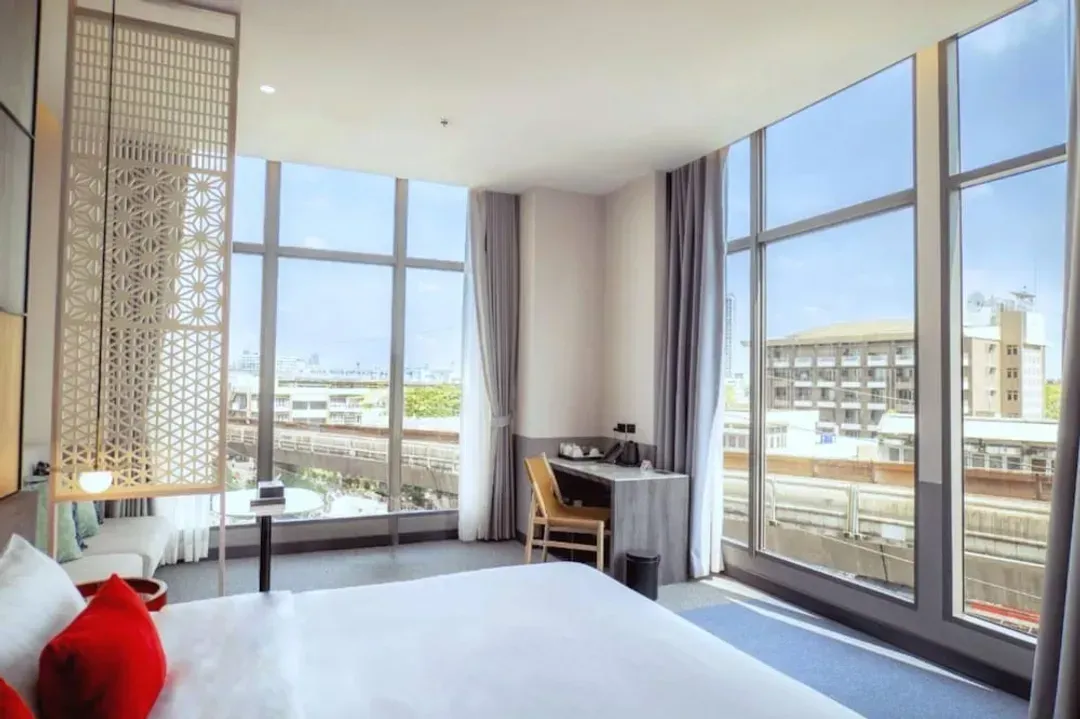 Bangkok-Ramada Plaza by Wyndham Bangkok Sukhumvit 48