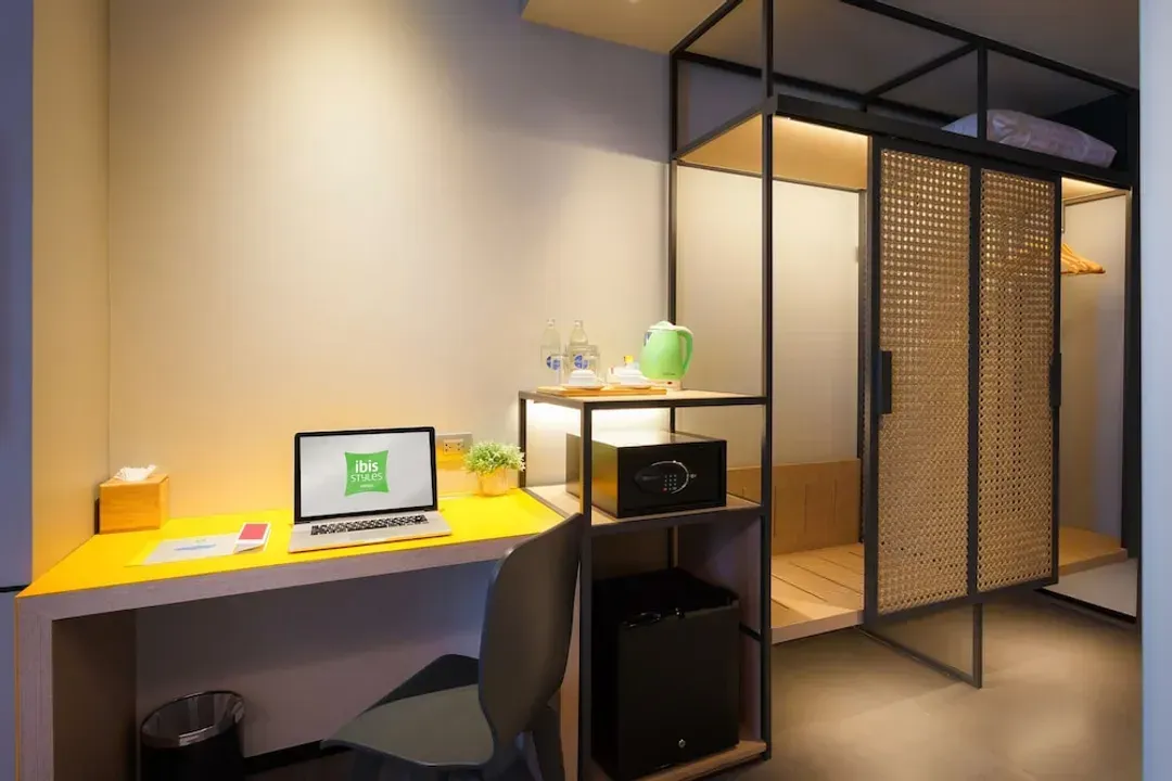 Room amenity