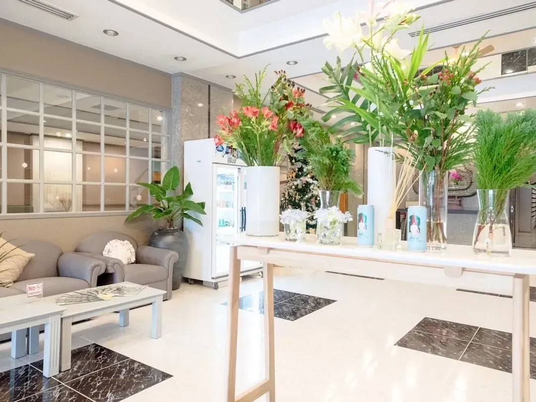 Lobby sitting area