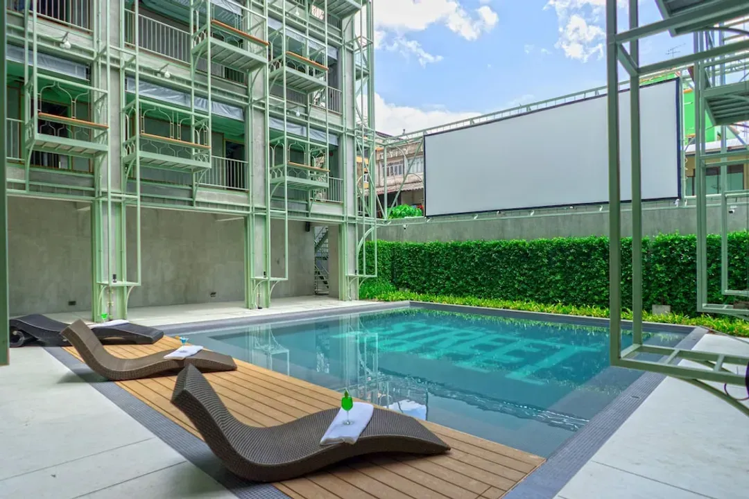 Bangkok-Samsen Street Hotel