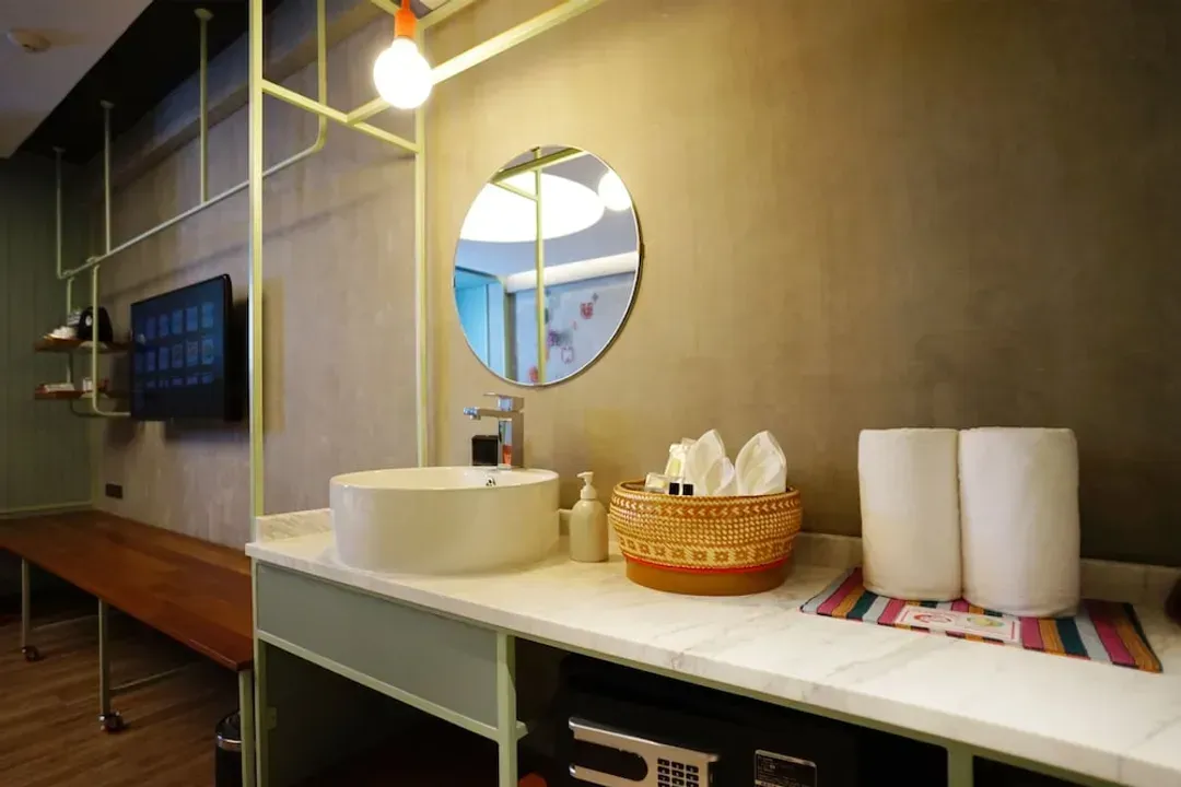 Room amenity