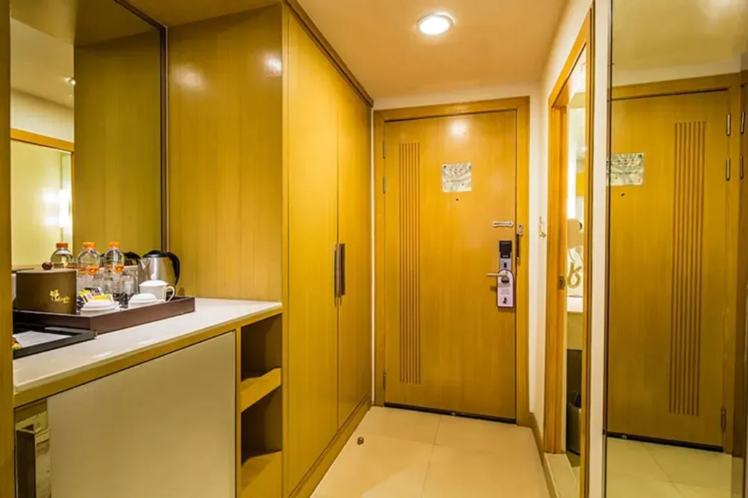 Room amenity