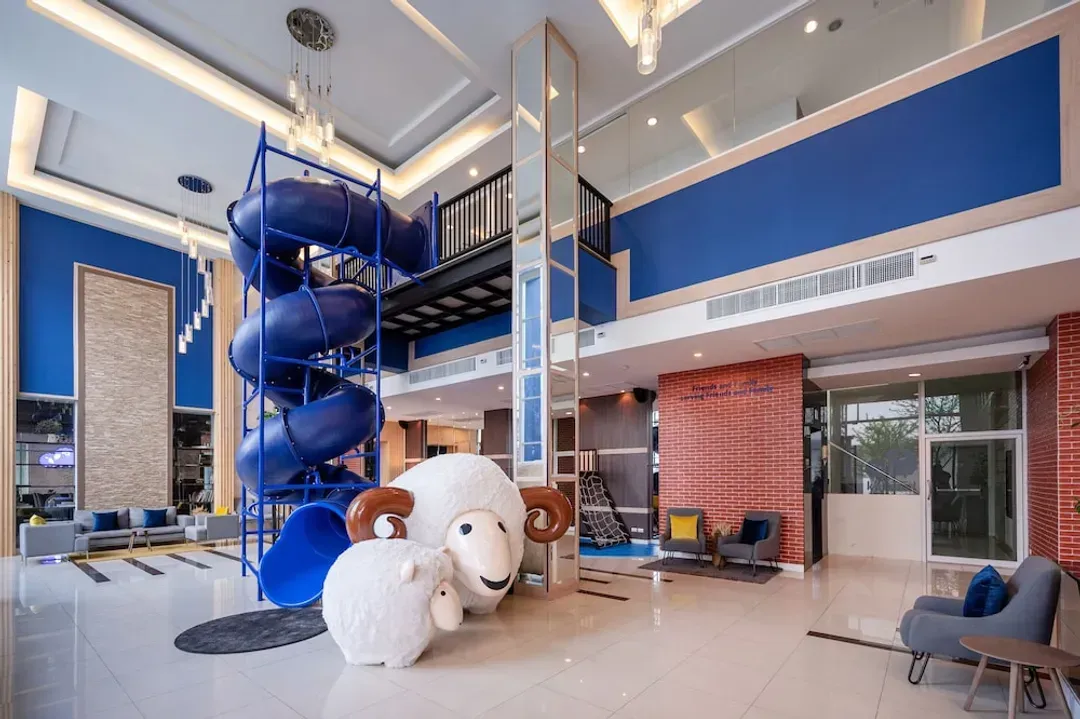 Lobby sitting area
