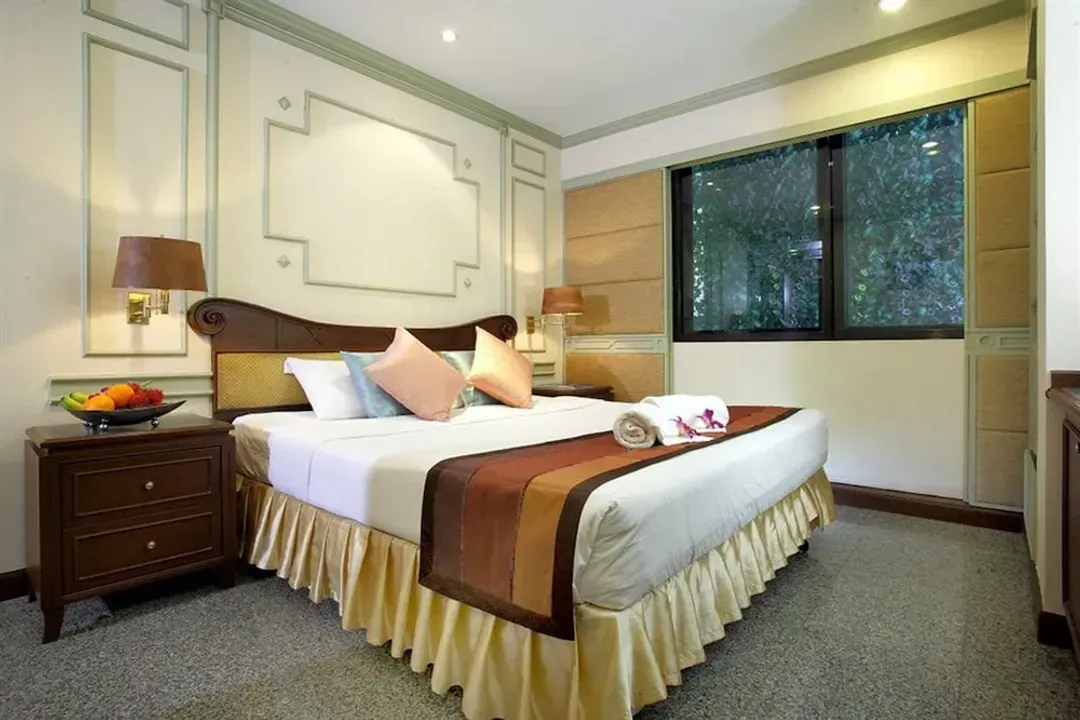 Bangkok-Majestic Suites