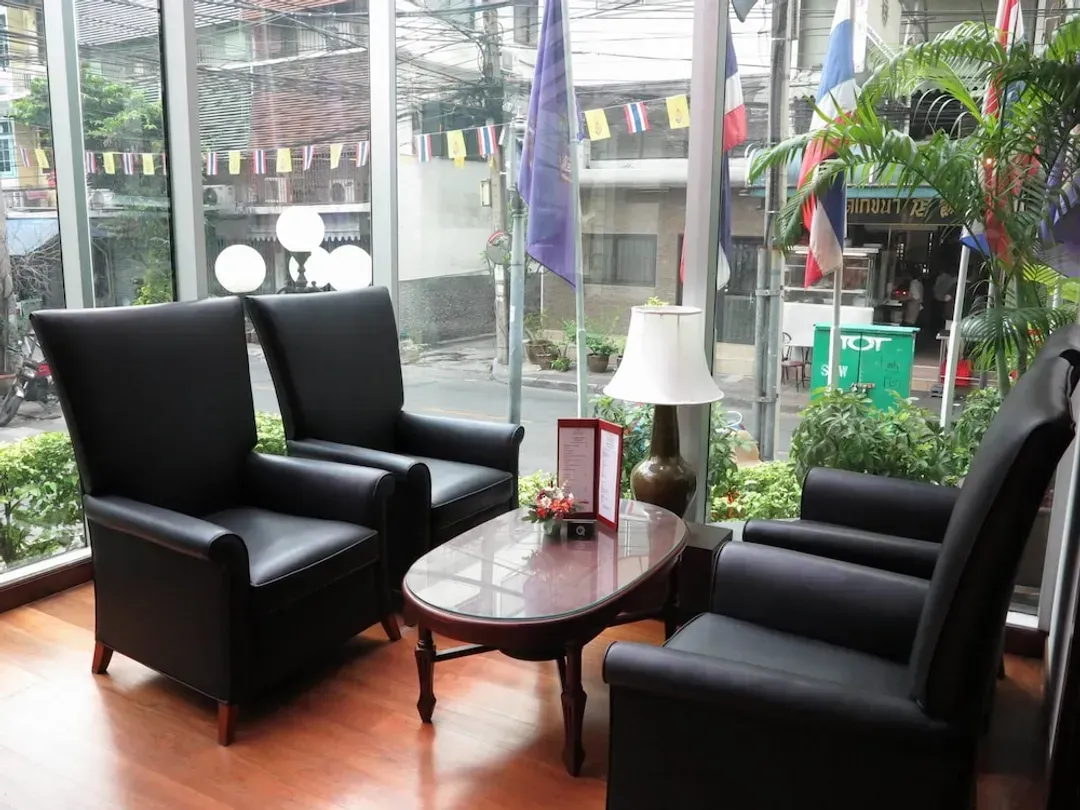 Lobby sitting area