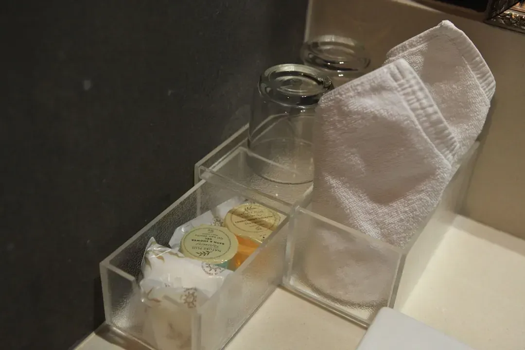 Bathroom amenities