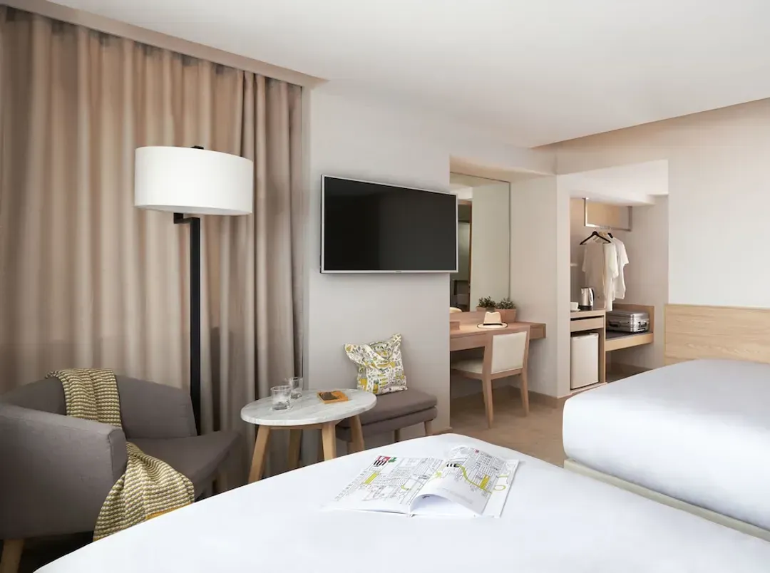 Room amenity