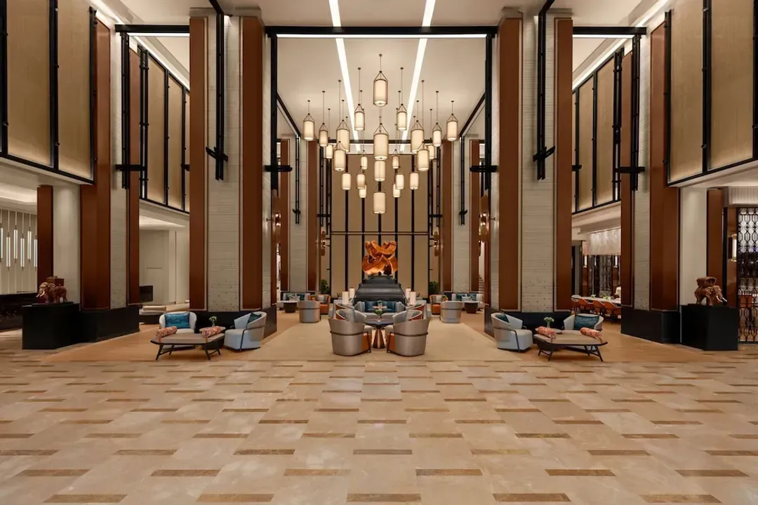 Lobby lounge