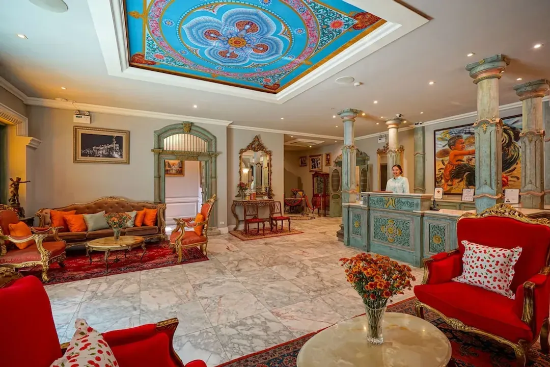 Lobby sitting area