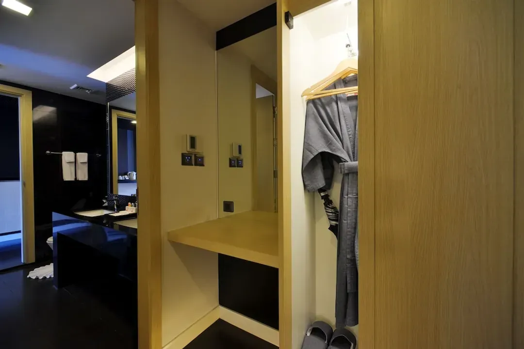 Room amenity
