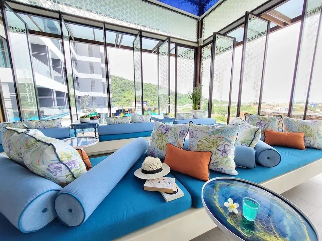 Lobby sitting area