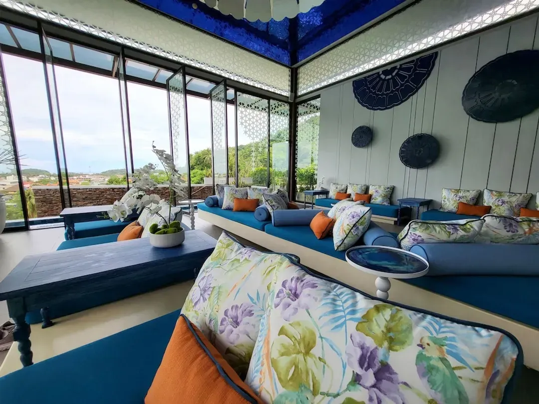 Lobby sitting area