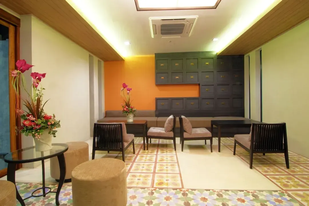 Lobby sitting area