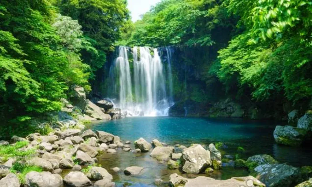 天帝淵瀑布