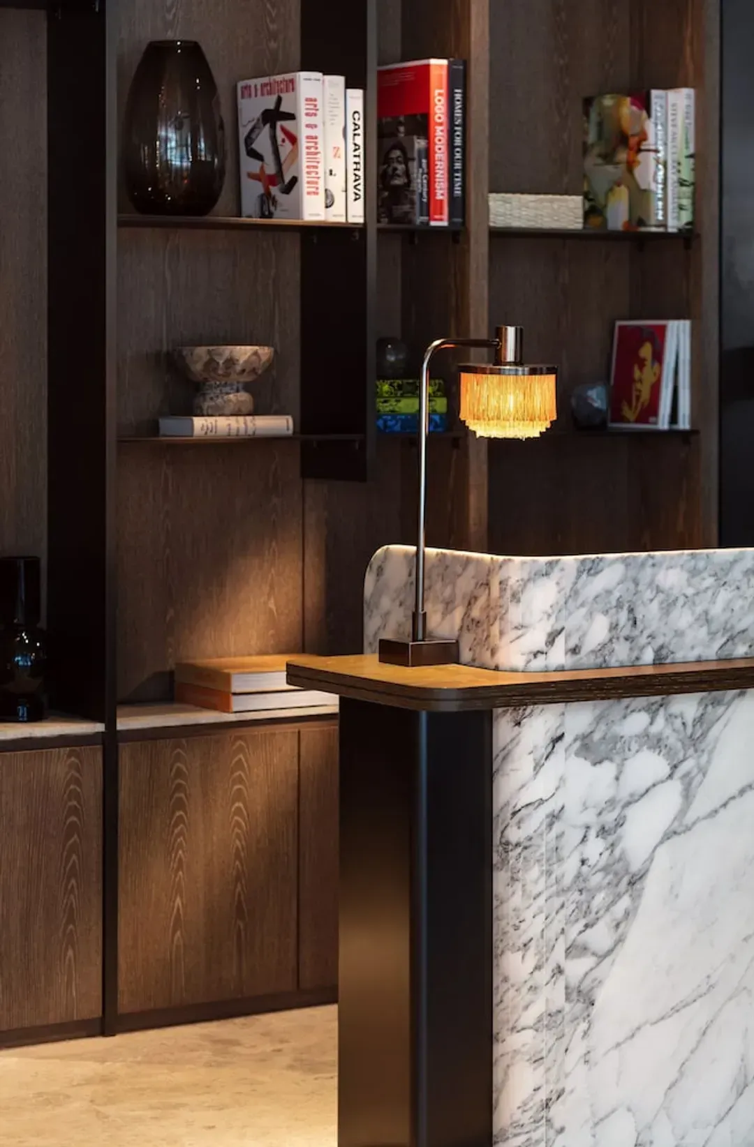 Concierge desk